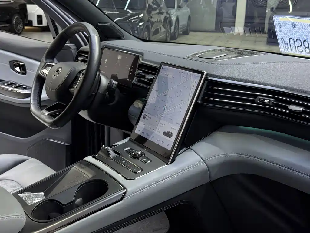 NIO ES6 — миниатюра 19