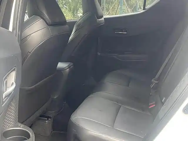 Toyota C-HR — миниатюра 6