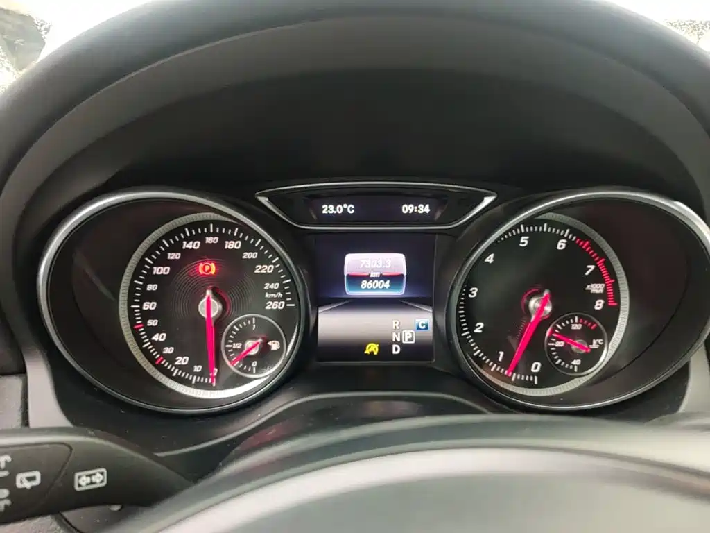 Mercedes-Benz GLA — миниатюра 12