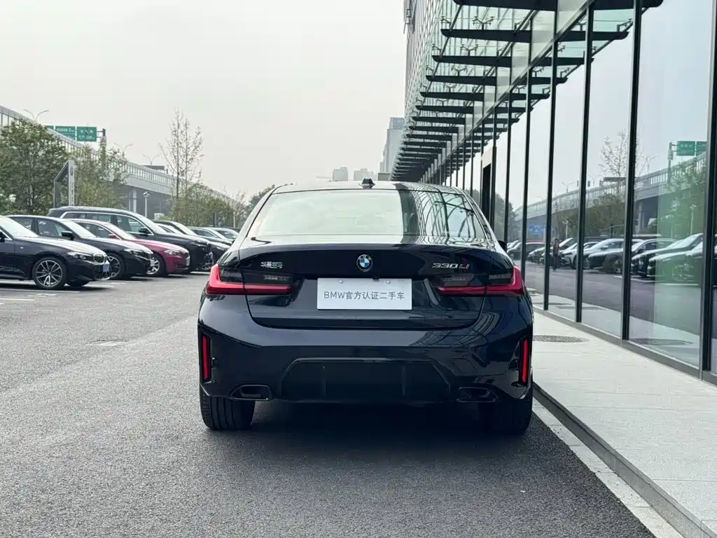 BMW 3 Series — миниатюра 4