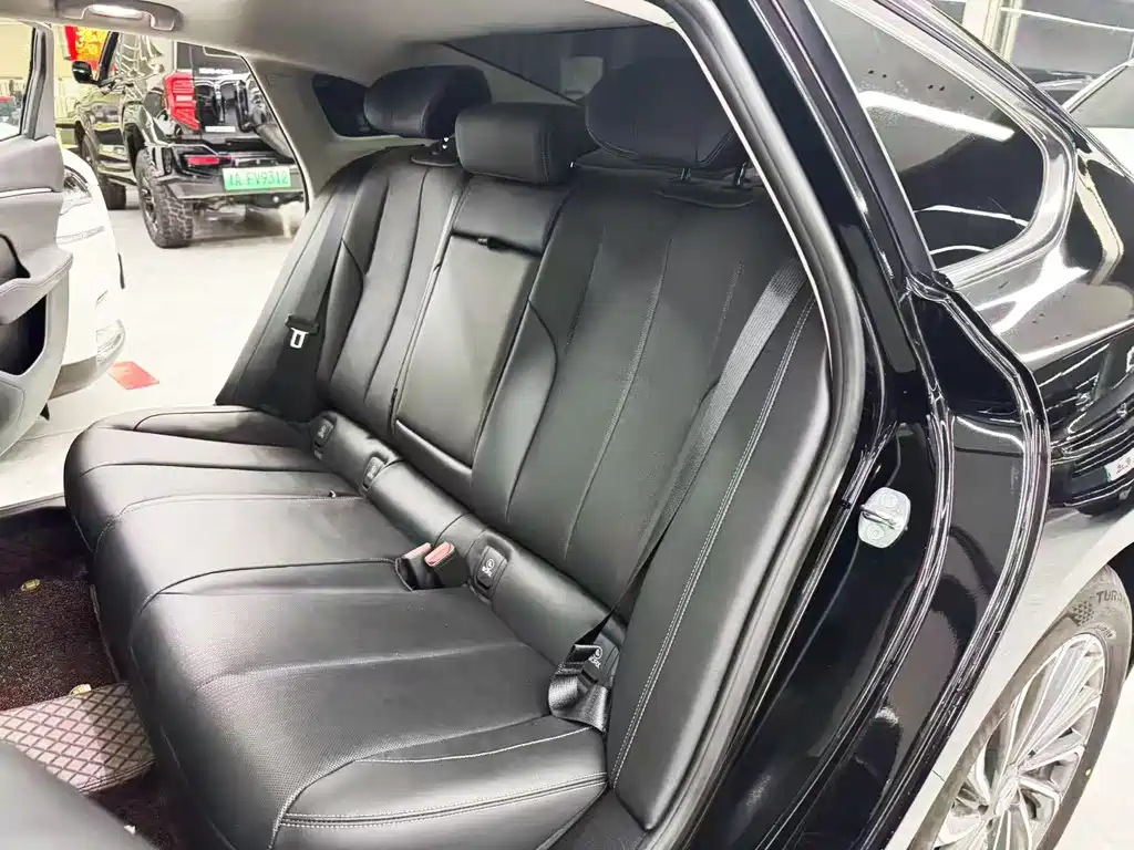 Buick LaCrosse — миниатюра 13