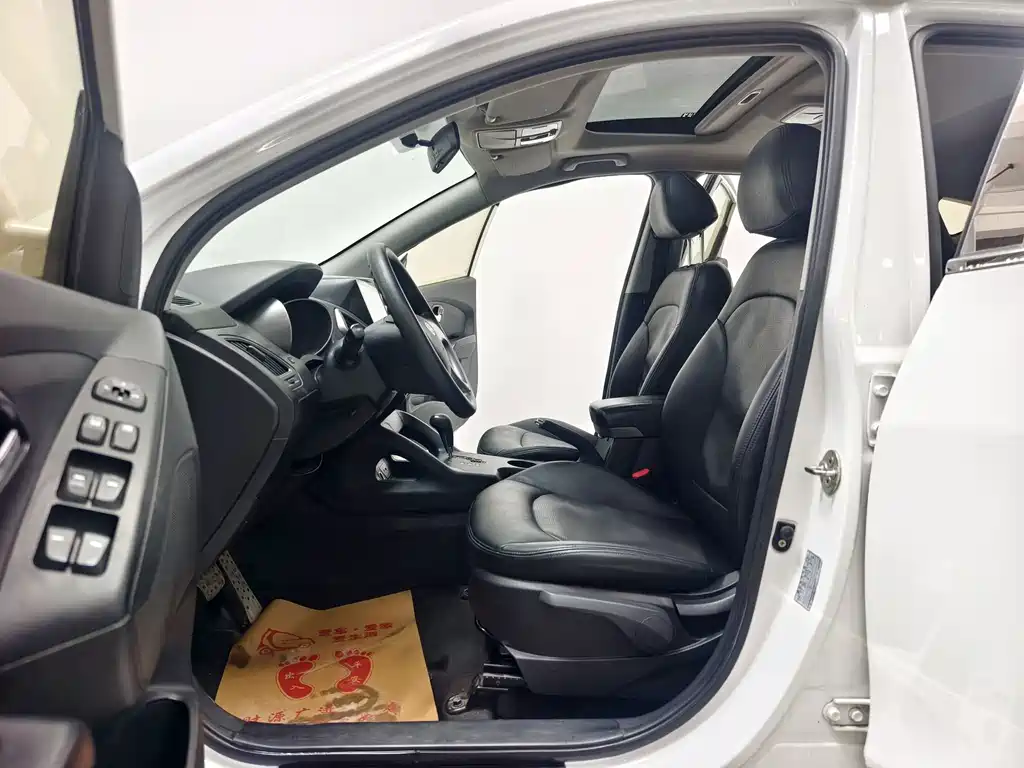 Hyundai ix35 — миниатюра 11