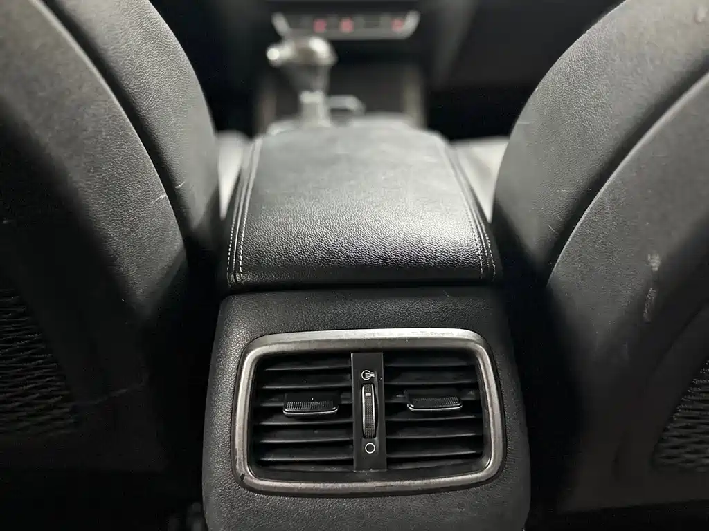 Kia Sorento — миниатюра 16
