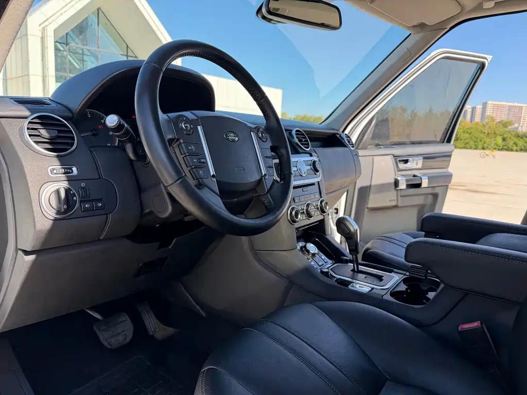 Land Rover Discovery — миниатюра 9