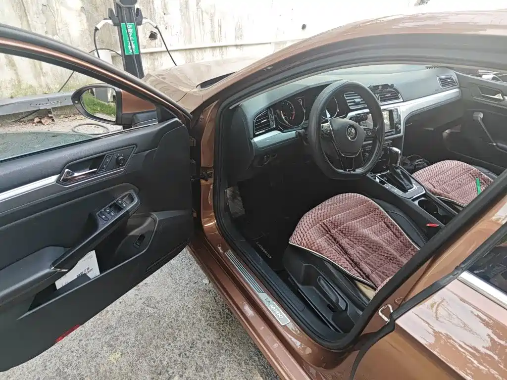 Volkswagen Lamando — миниатюра 12