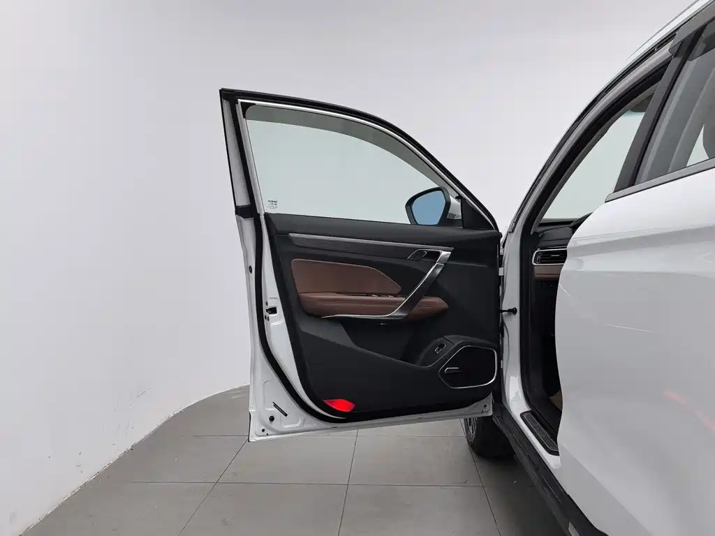 Geely Boyue — миниатюра 8