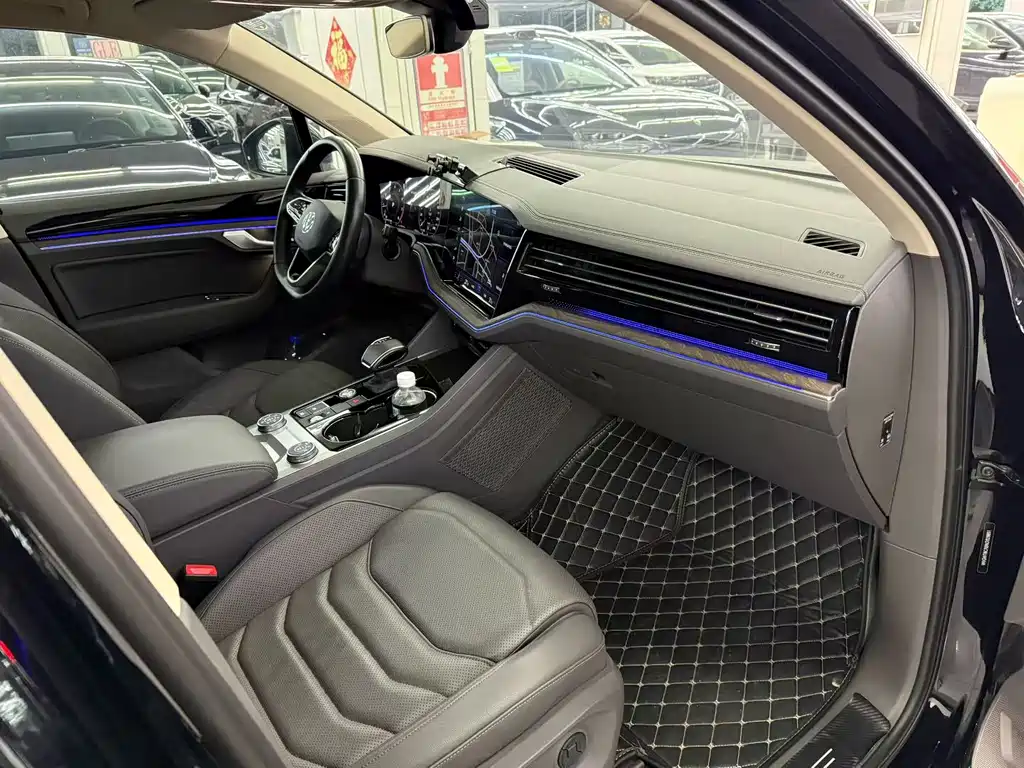 Volkswagen Touareg — миниатюра 7