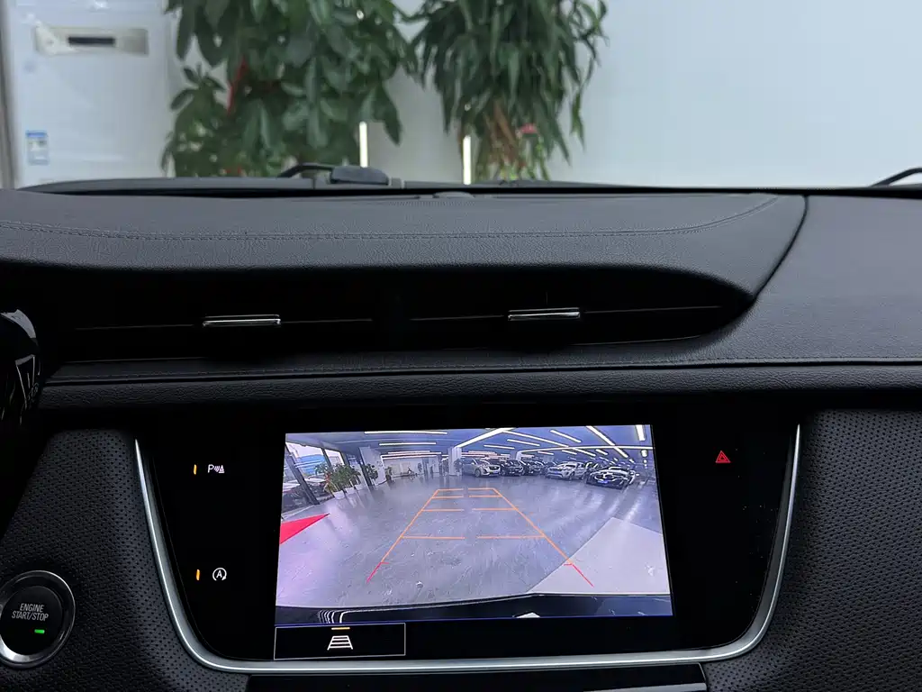 Cadillac XT5 — миниатюра 9