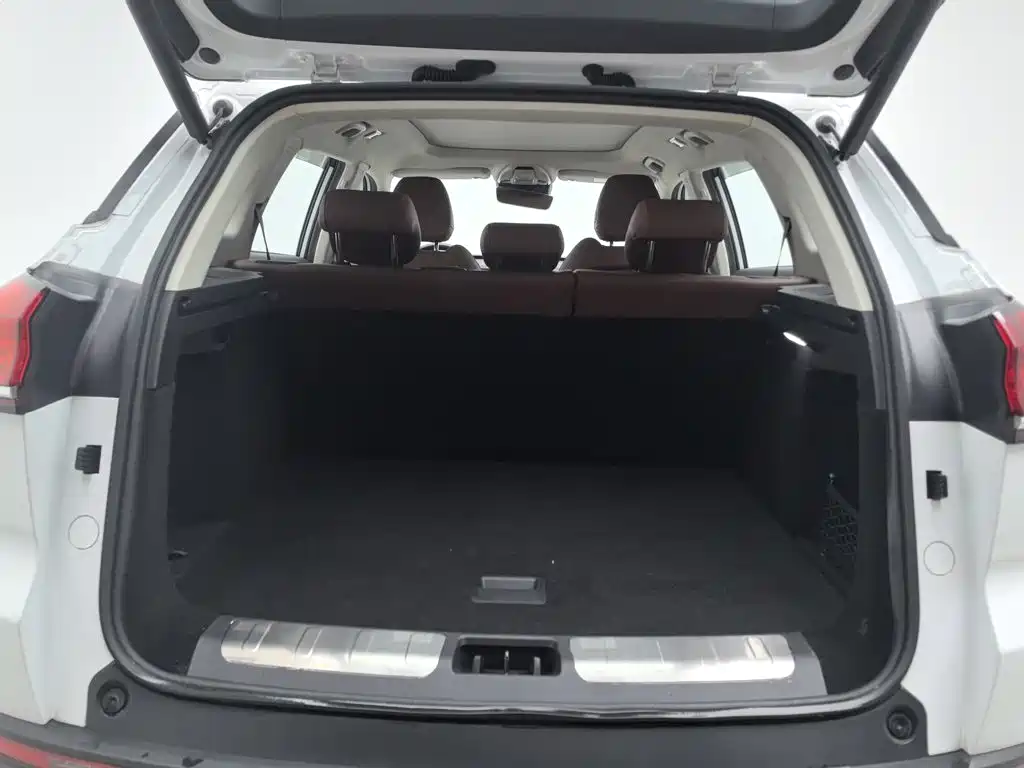 Geely Boyue — миниатюра 16
