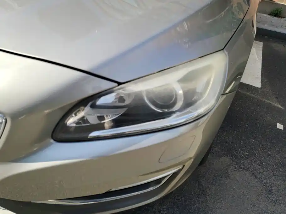 Volvo S60 — миниатюра 5
