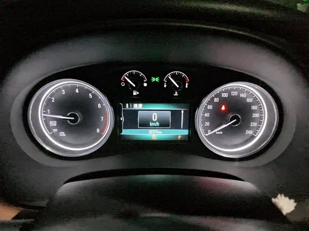 Buick LaCrosse — миниатюра 12