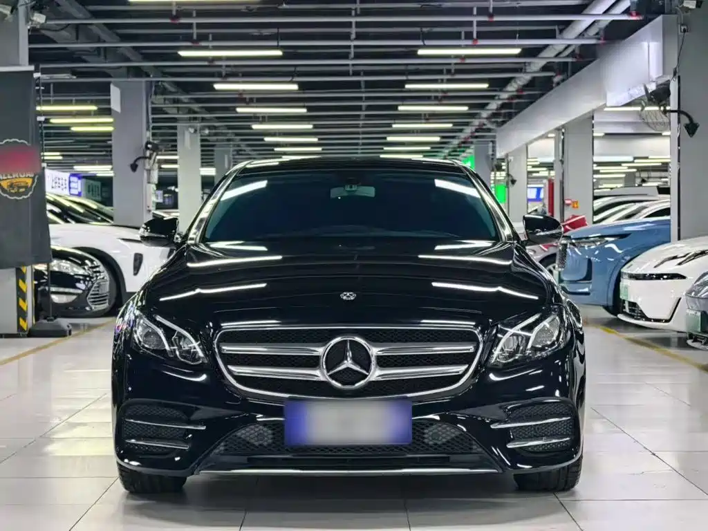 Mercedes-Benz E-Class — миниатюра 3