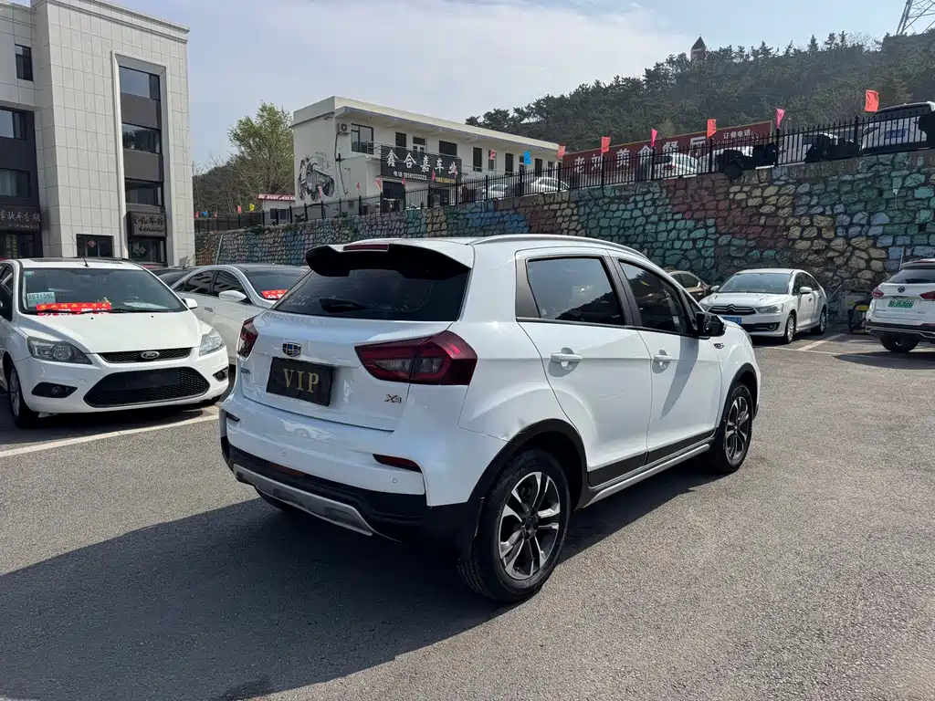 Geely Vision X3 - фото 9