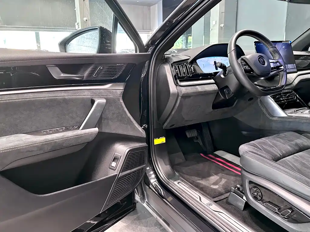 BYD Tang New Energy — миниатюра 9