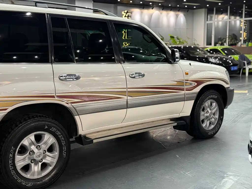 Toyota Land Cruiser — миниатюра 10