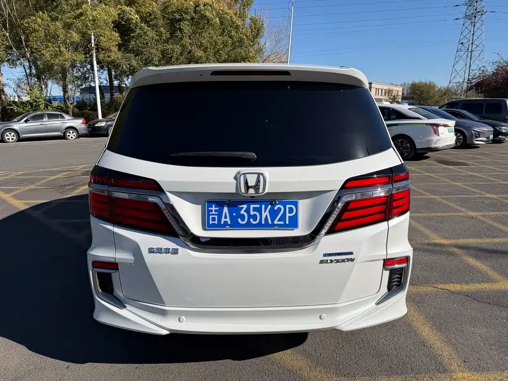 Honda Elysion — миниатюра 8
