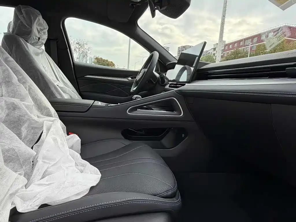 GEELY AUTOMOBILE XINGRUI