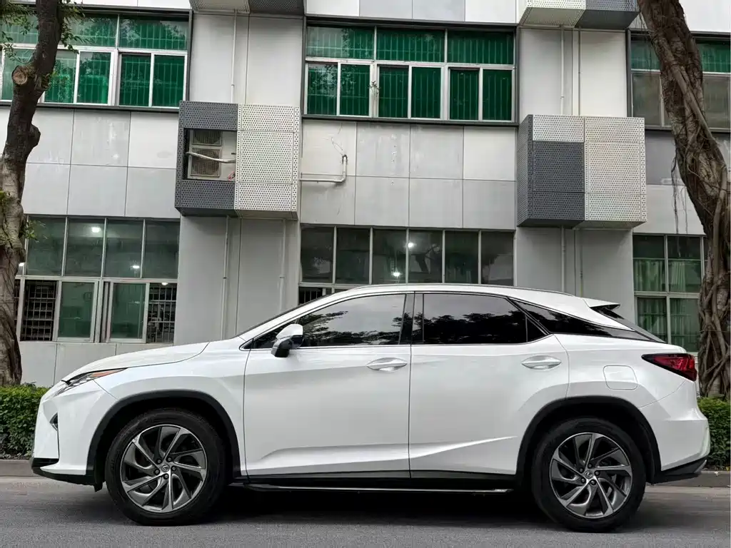 Lexus RX — миниатюра 7