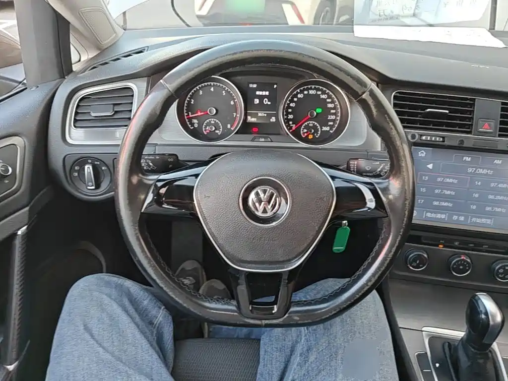 Volkswagen Golf — миниатюра 11