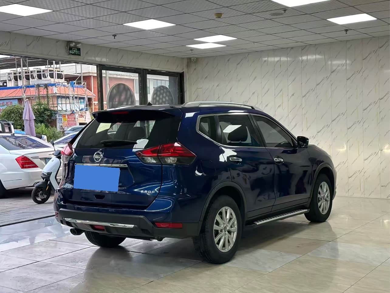 Nissan X-Trail 2.0 л 2021 г. Голубой, пробег 20000 км