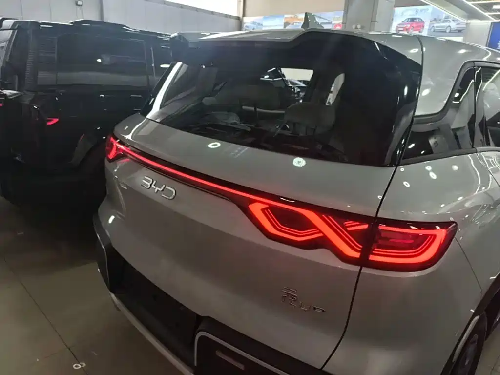 BYD Yuan Up UP 2025 301KM