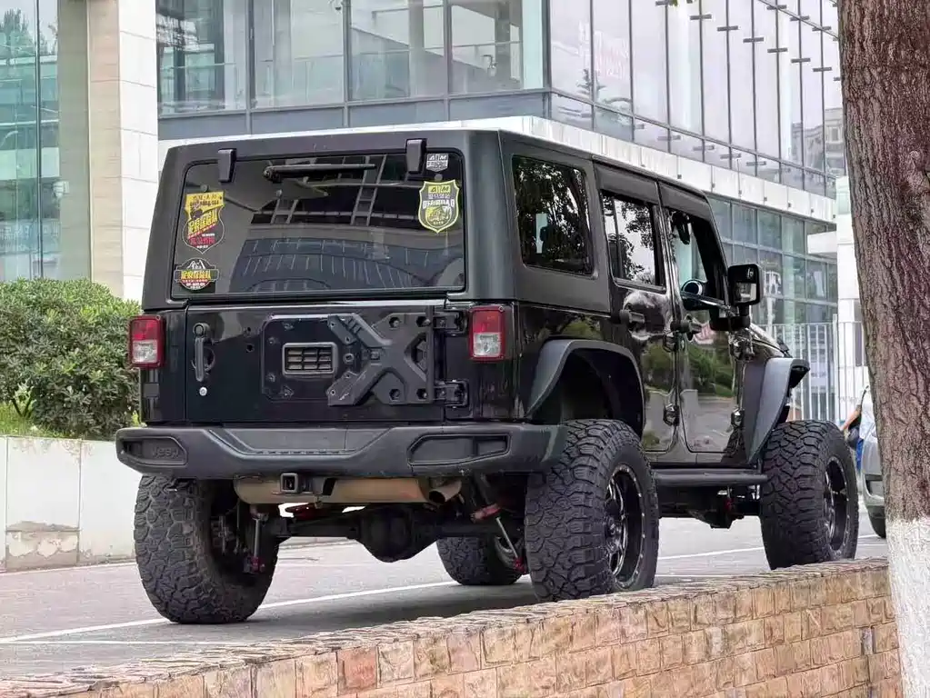 Jeep Wrangler 3.6L Rubicon 4-door Edition, фото 5