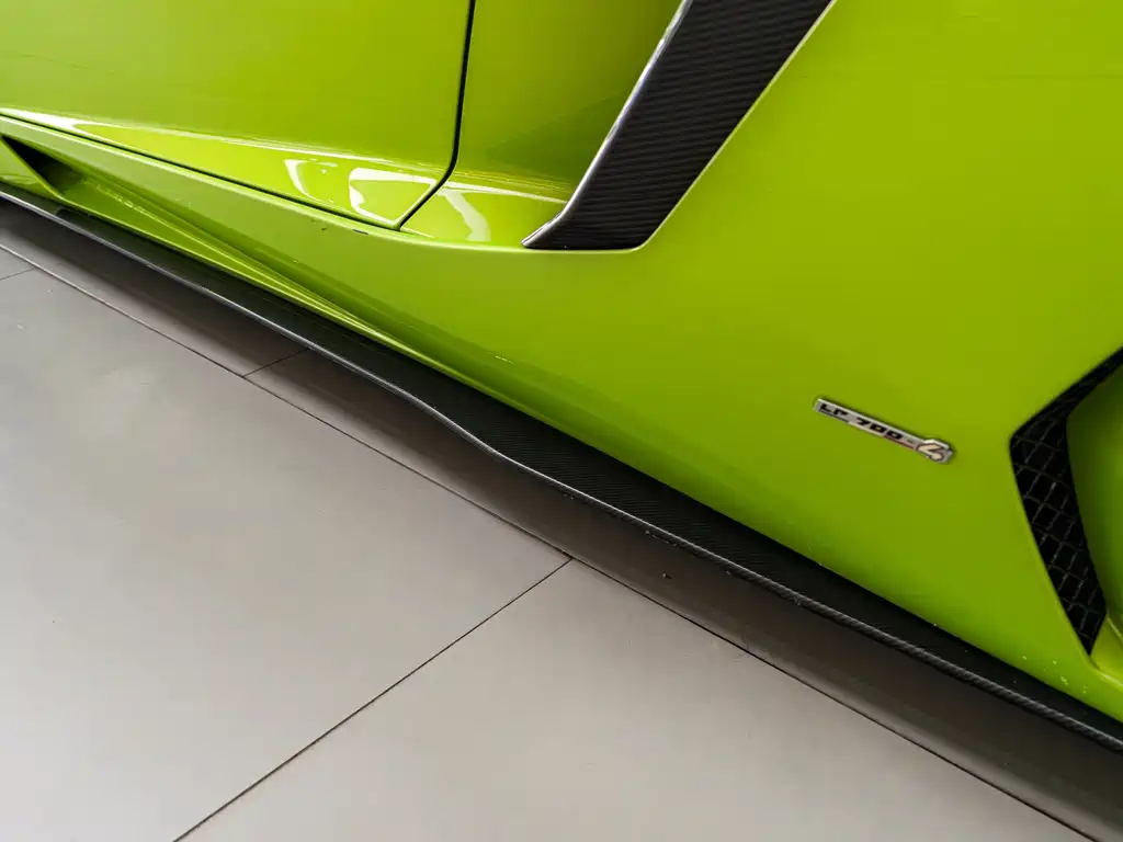 Lamborghini Aventador — миниатюра 25