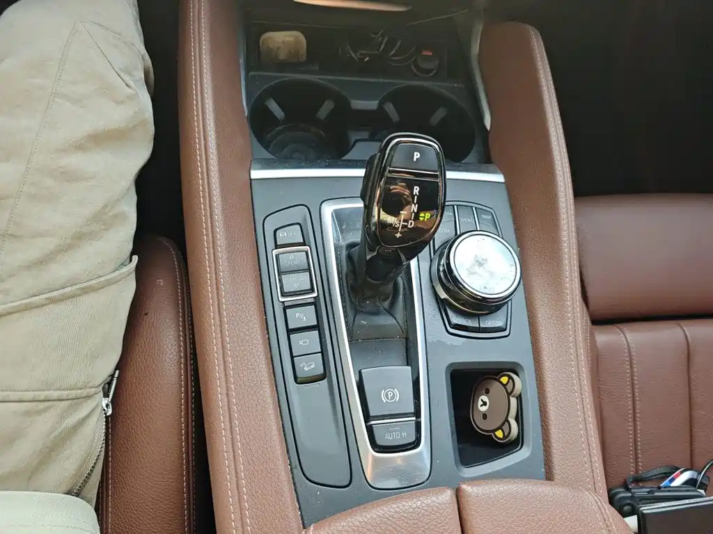BMW X6 — миниатюра 10