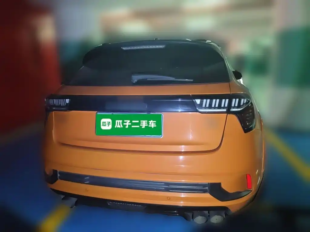 Lynk & Co 02 Hatchback — миниатюра 5