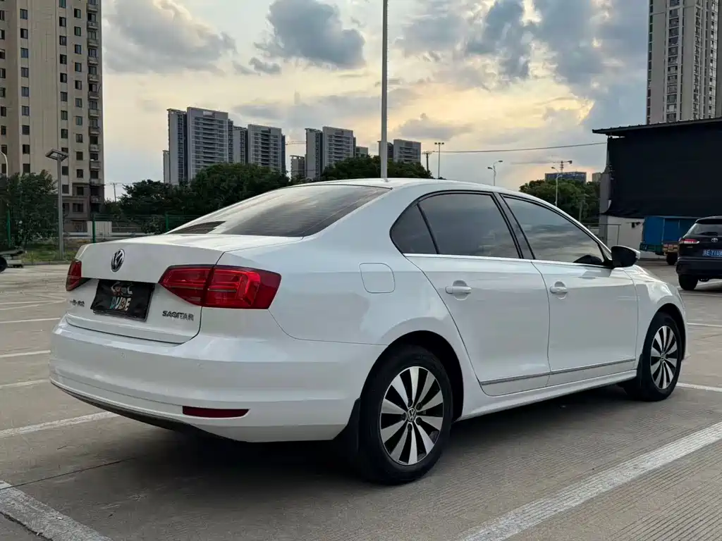 Volkswagen Sagitar — миниатюра 7