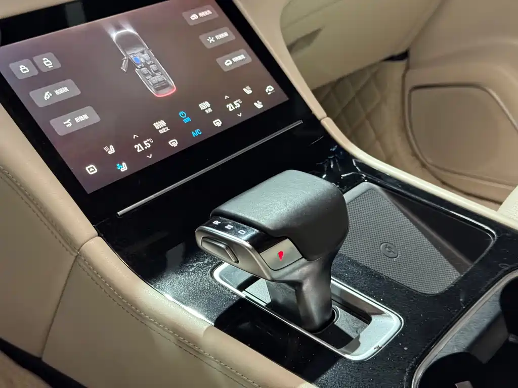Li Auto Li ONE — миниатюра 12