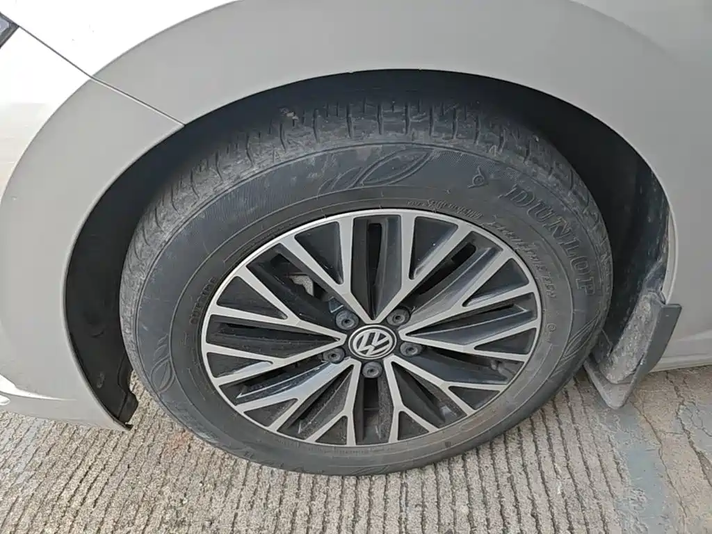 Volkswagen Sagitar — миниатюра 23