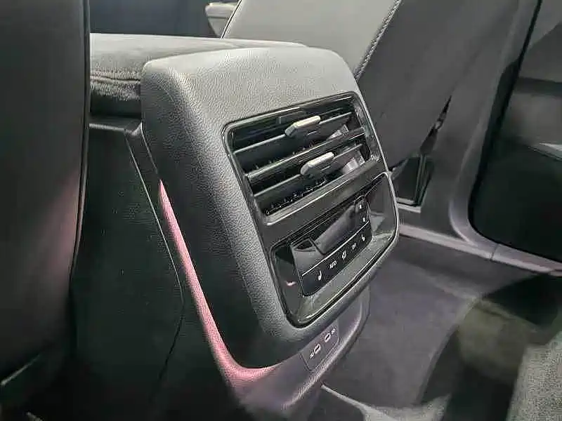 Volkswagen Teramont — миниатюра 15