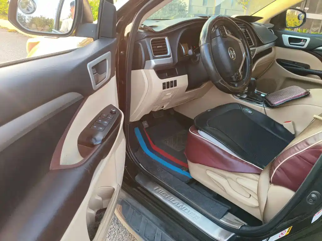 Toyota Highlander — миниатюра 12