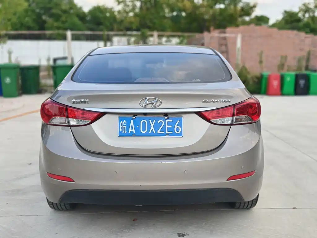 Hyundai Elantra Langdong — миниатюра 5