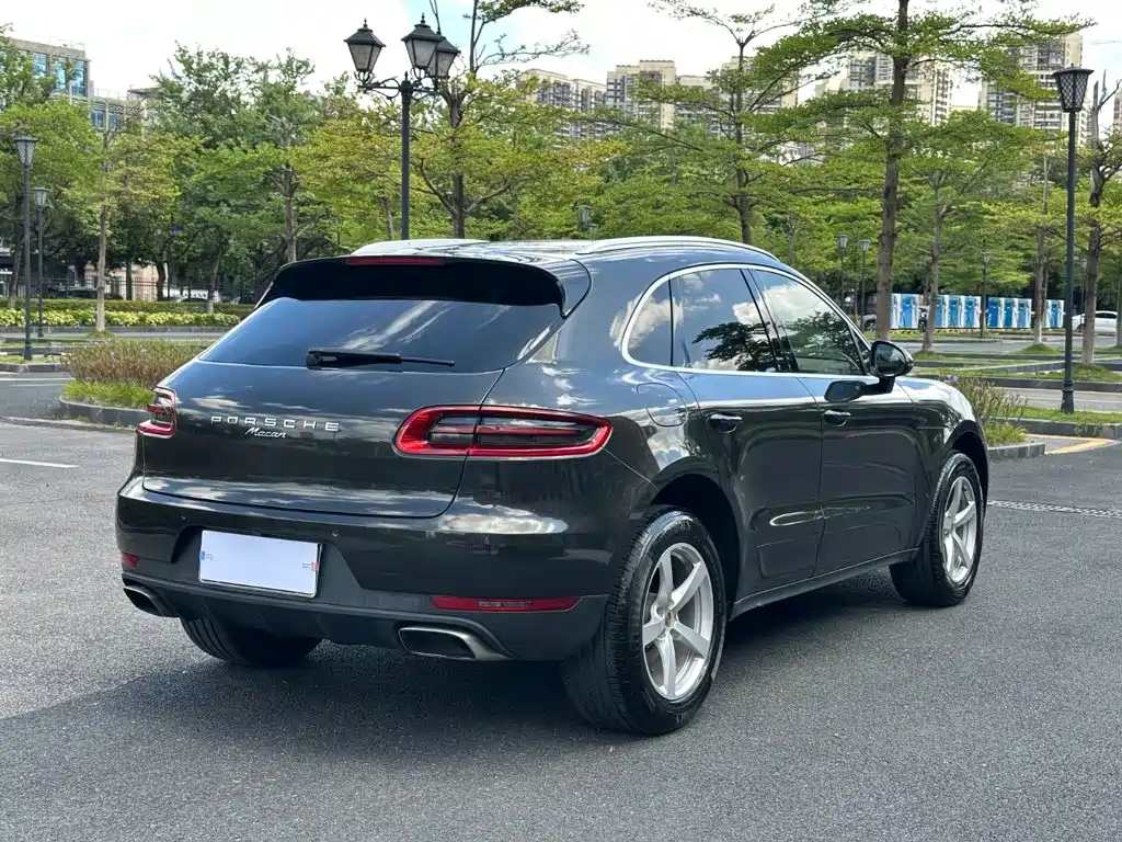 Porsche Macan — миниатюра 20