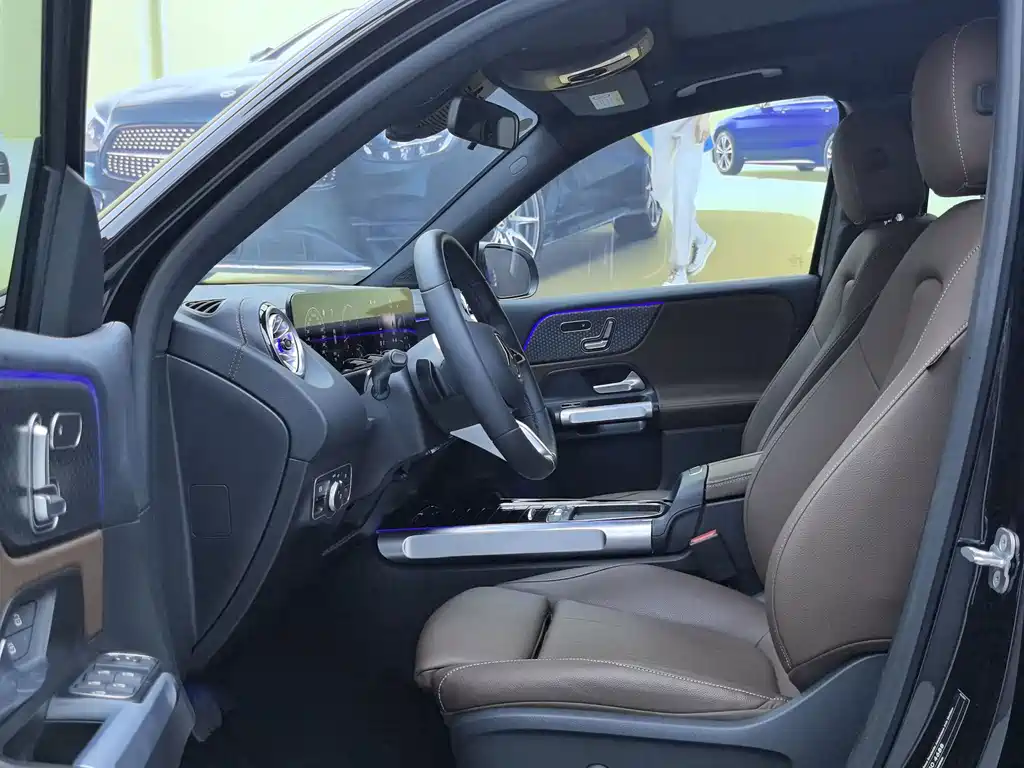 Mercedes-Benz GLB — миниатюра 14