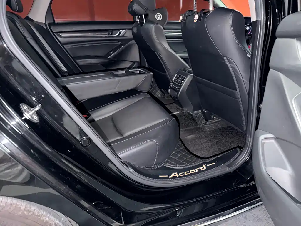 Honda Accord — миниатюра 22
