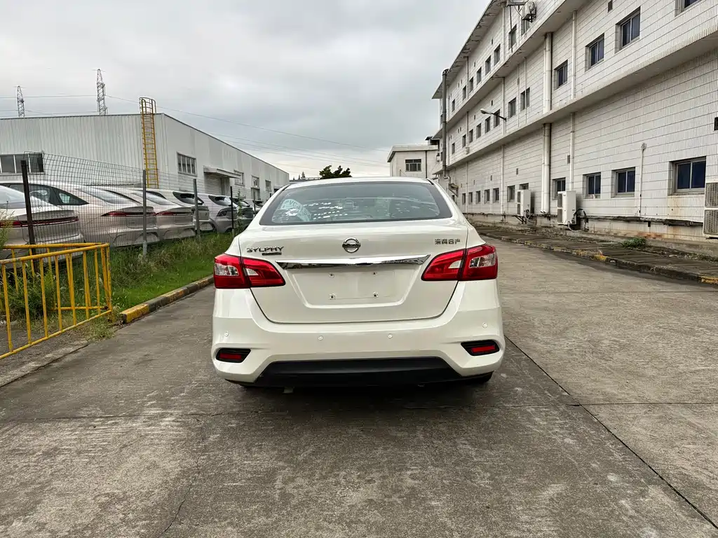Nissan Sylphy — миниатюра 17