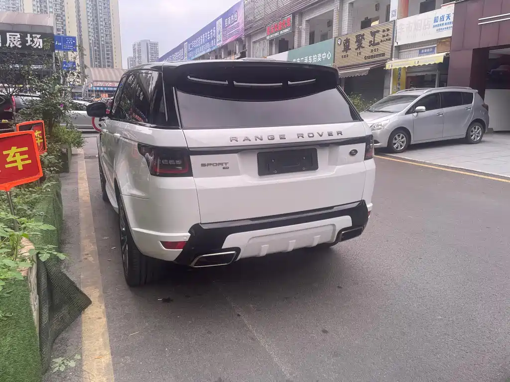 Land Rover Sport — миниатюра 7