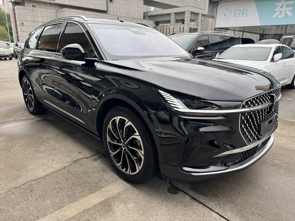 Lincoln Nautilus — миниатюра 3