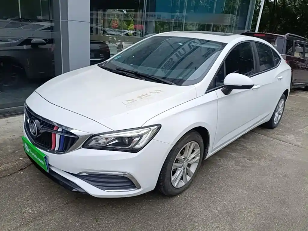 Buick Verano — миниатюра 2
