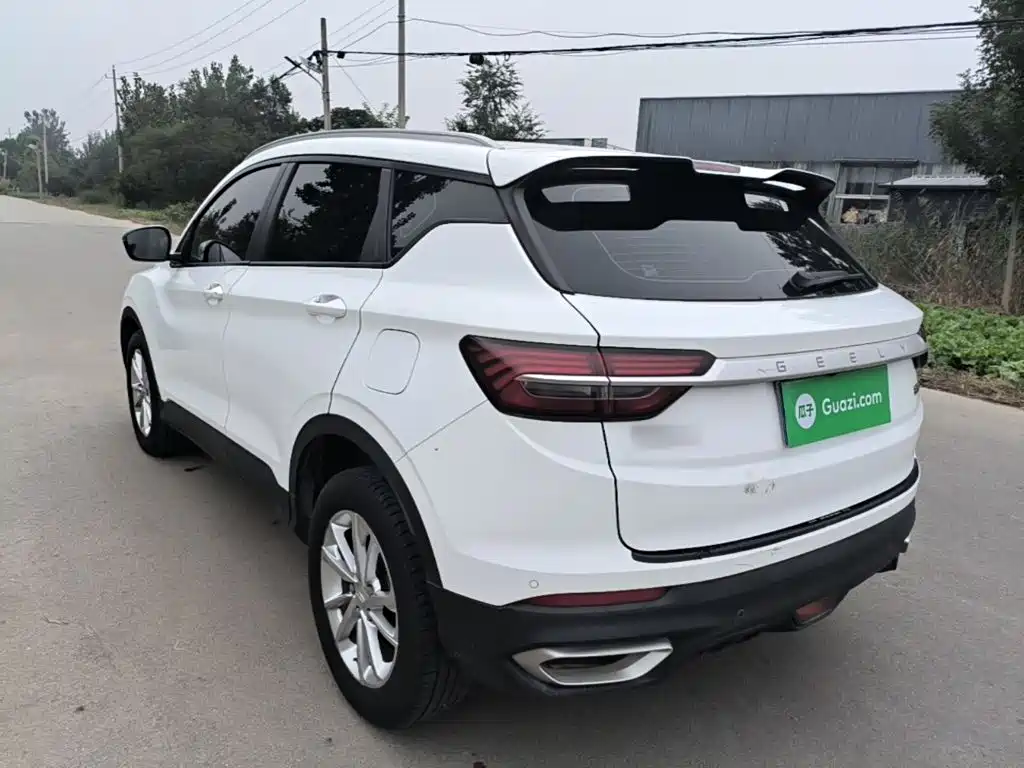Geely Binyue — миниатюра 5