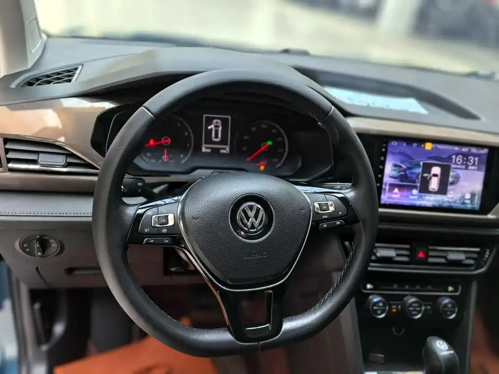Volkswagen Tharu 2019 280TSI Comfort V
