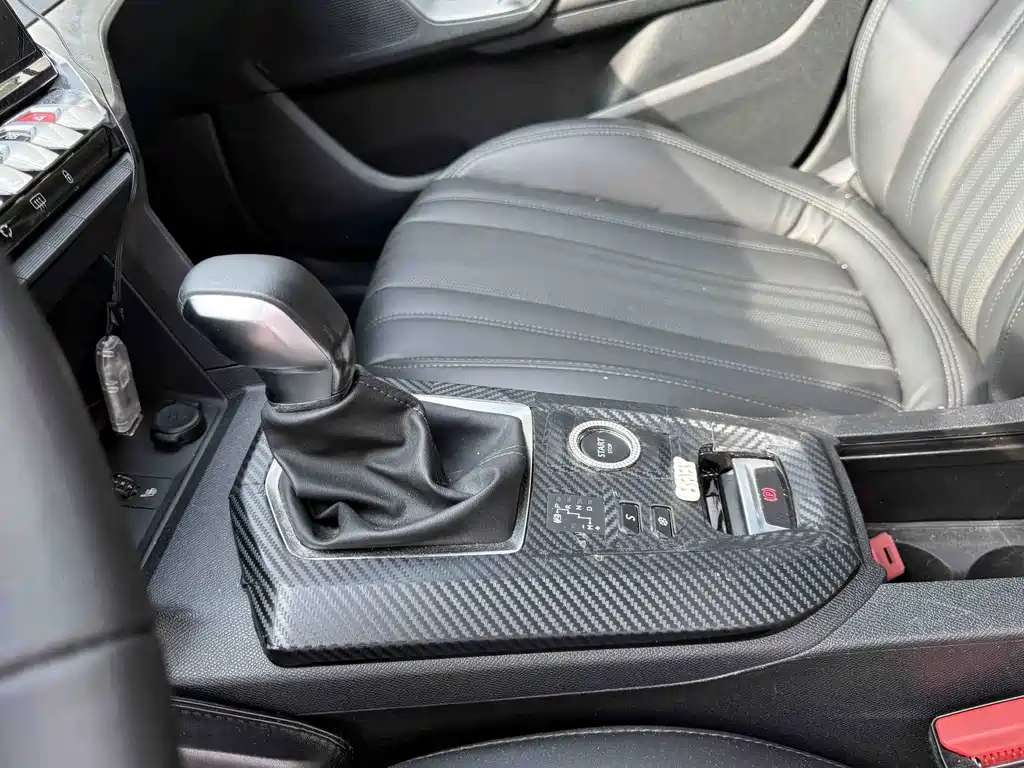 Peugeot 408 — миниатюра 3