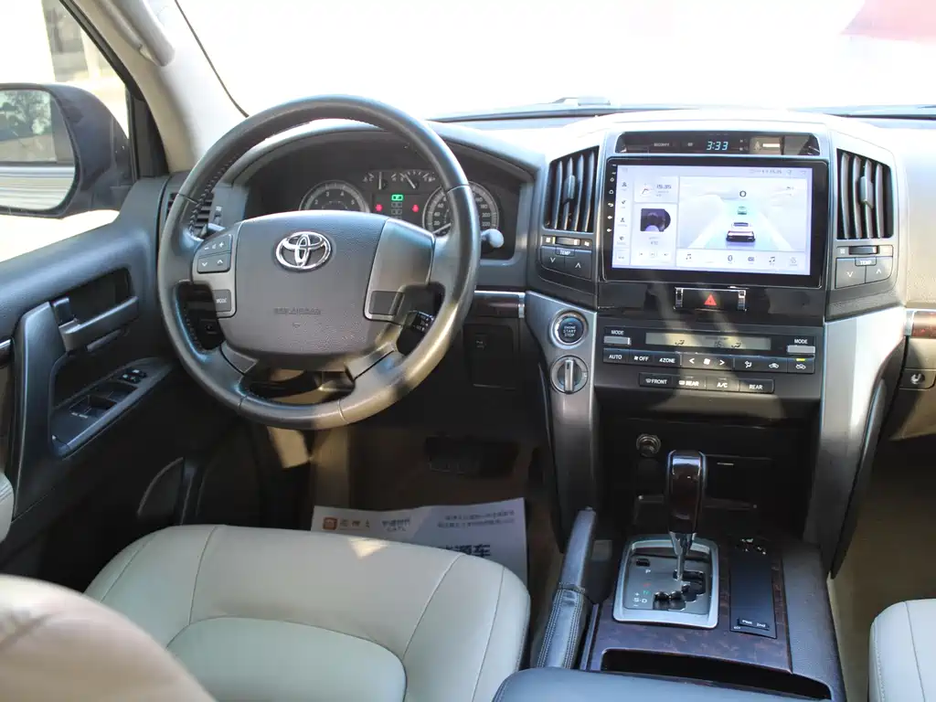 Toyota Land Cruiser — миниатюра 9