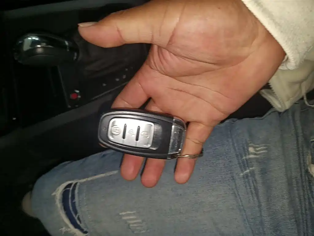 Volkswagen Sagitar 2018 1.6L AT Comfort