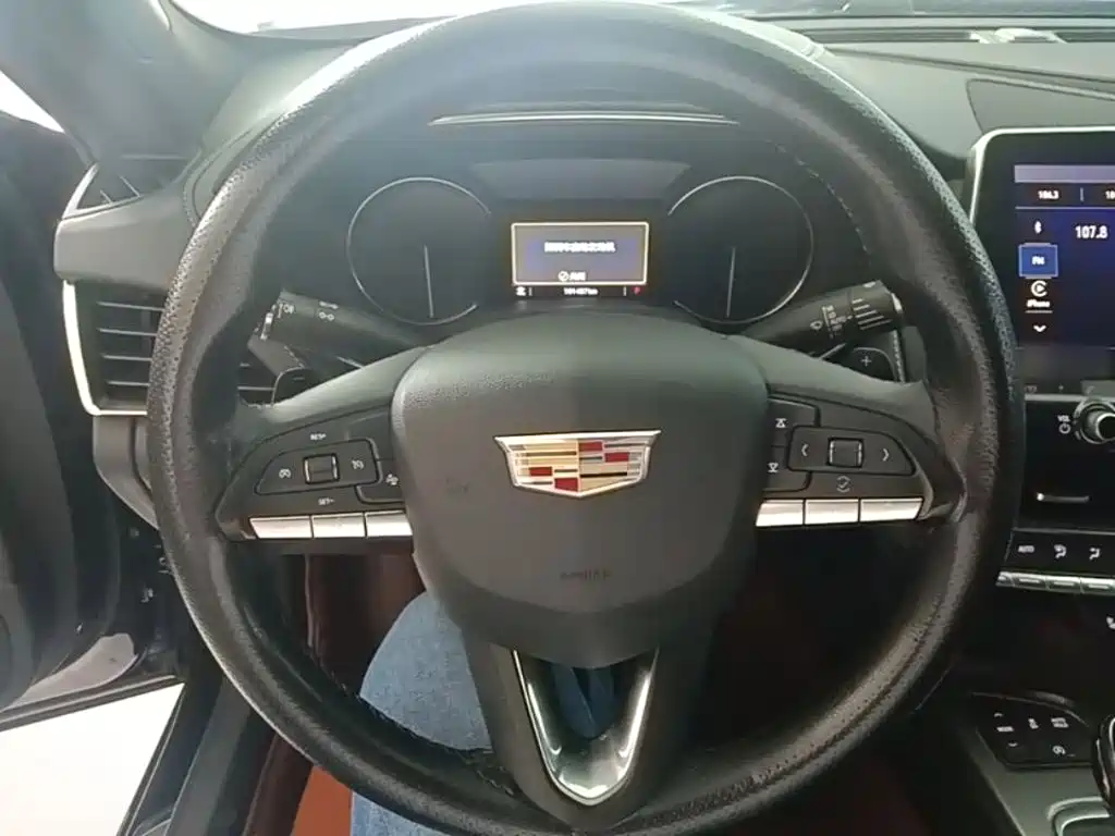 Cadillac CT5 — миниатюра 11