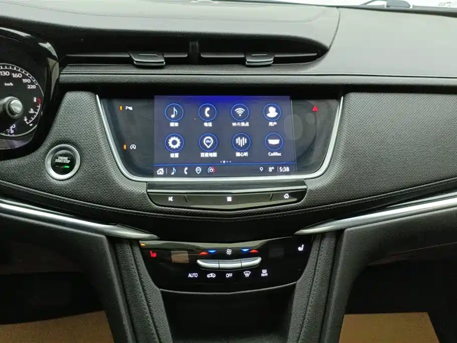 CADILLAC XT5