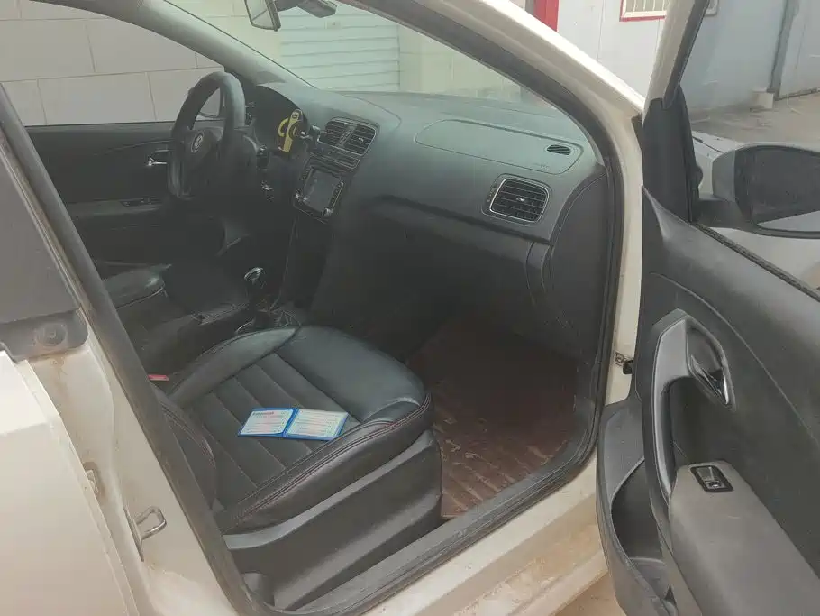 Volkswagen Polo — миниатюра 8